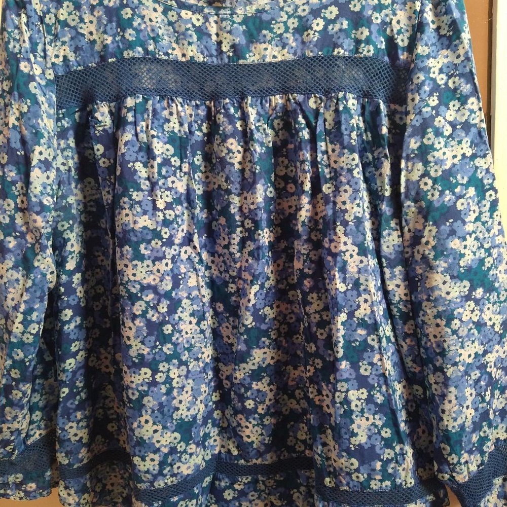 GAP Blue Floral Floaty Modal LS Blouse
